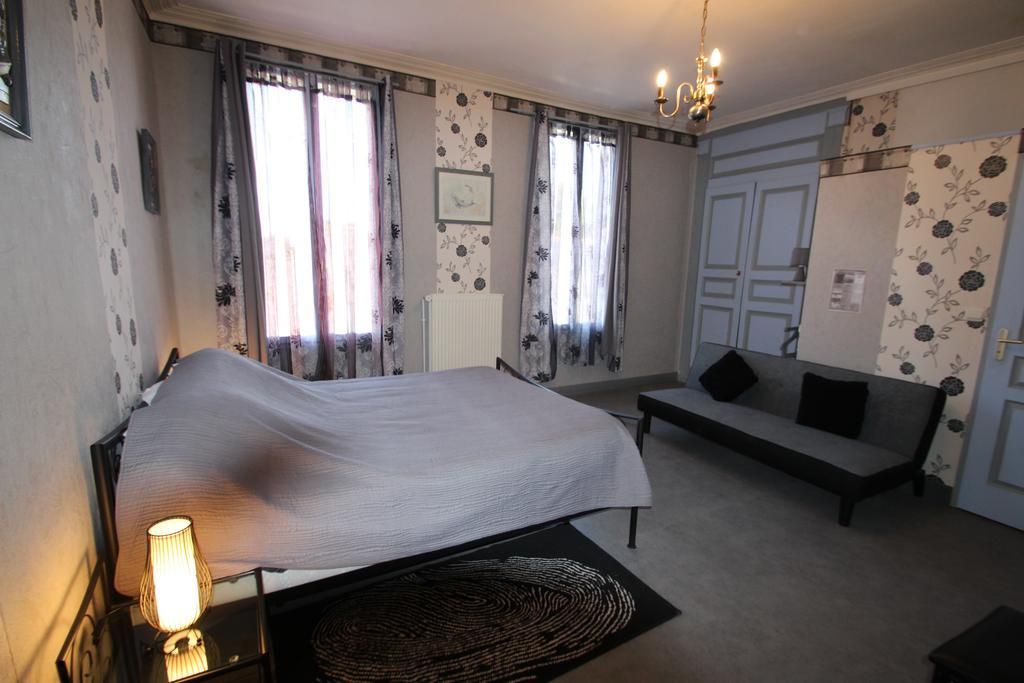 Vaudelnay Domaine Des Roses B&B 객실 사진