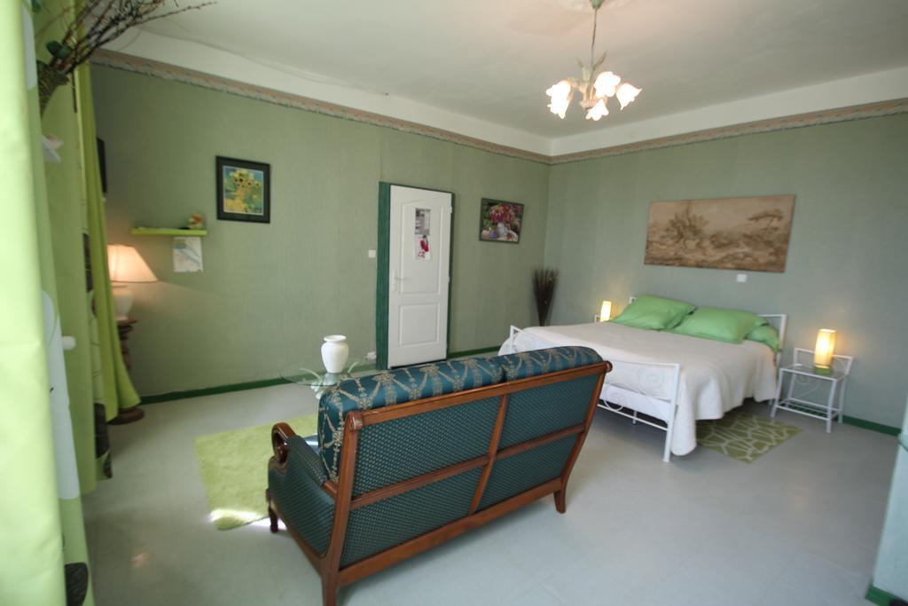 Vaudelnay Domaine Des Roses B&B 객실 사진